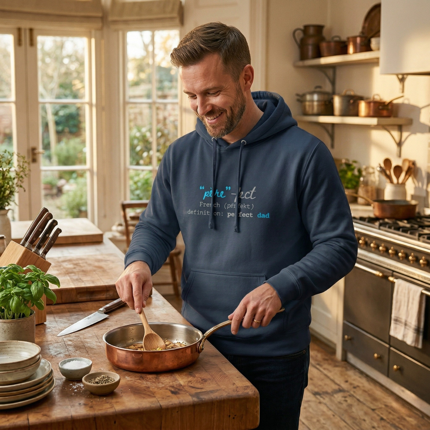 Père-fect French Pun Men's Hoodie | Warm & Witty Father's Day Gift