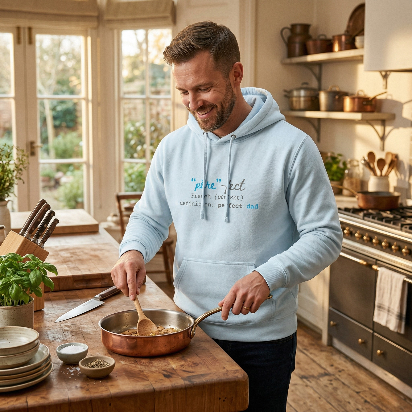 Père-fect French Pun Men's Hoodie | Warm & Witty Father's Day Gift